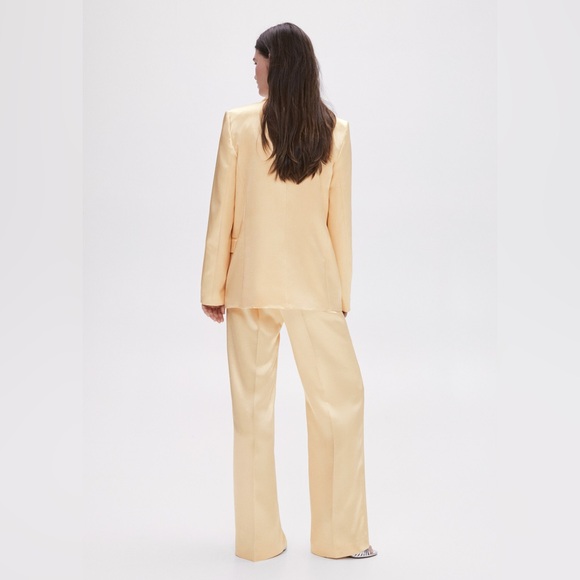 NWOT MANGO Selection Cream Satin-Finish Suit Blazer Jacket - Picture 3 of 13